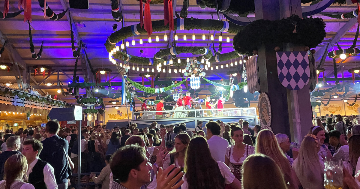 Wiesn 2024 - Zelt innen