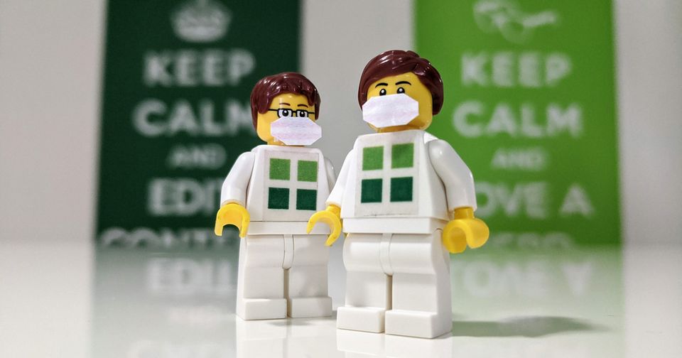 CONTENS Figuren vor Bildern